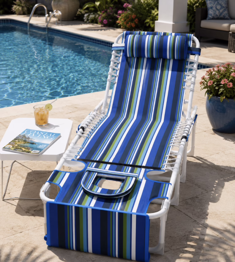 Lounge Chair + Table