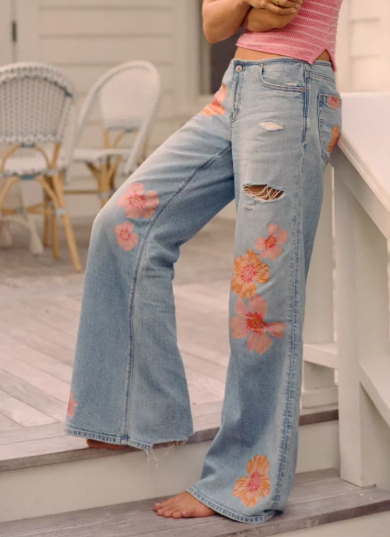 🌸 Fabulous Floral Flares