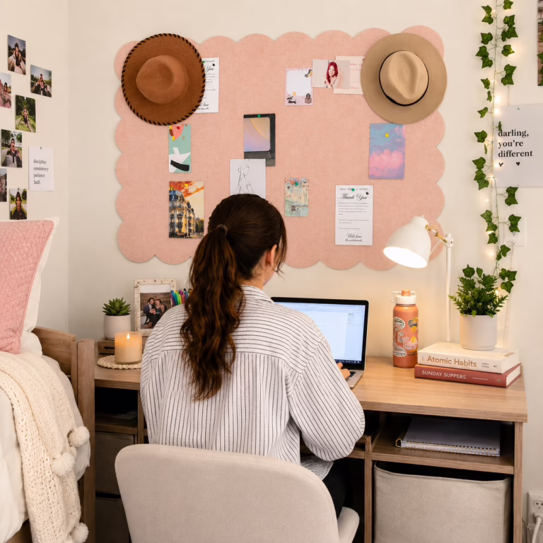 Dorm/Bdrm Bulletin Board