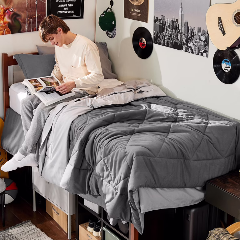 Dorm Deal 🎓🛏️