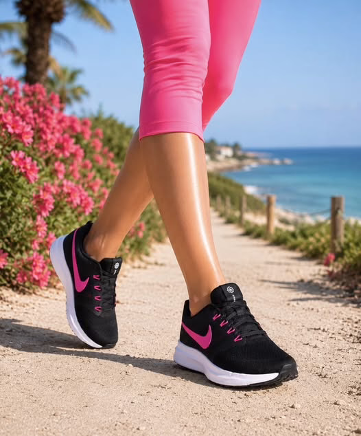 Nike Women’s Run Swift 3 Road Running Shoes